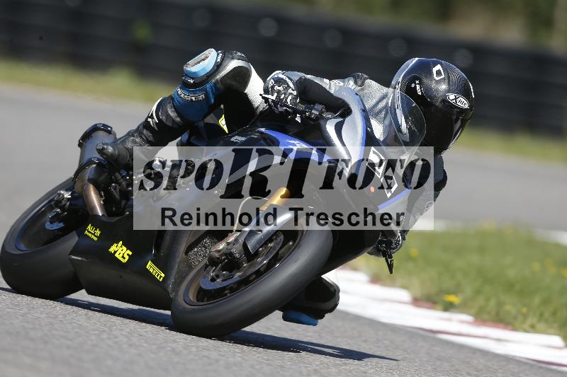 Archiv-2025/48 25.08.2025 Cornu Master School ADR/rot-rouge/24